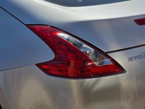 Used 2012 Nissan 370Z Touring RWD image 10