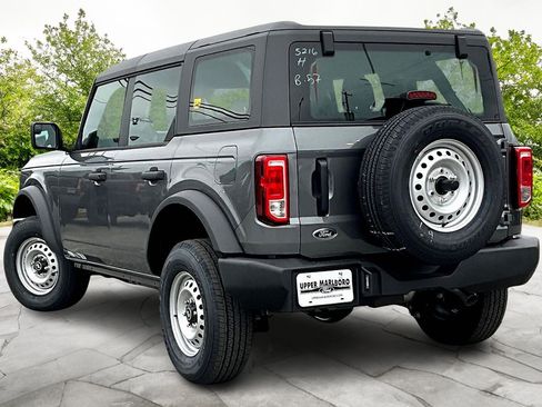 New 2025 Ford Bronco 4-Door image 3