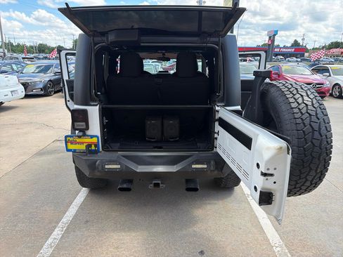 Used 2015 Jeep Wrangler Sport AWD/4WD image 22