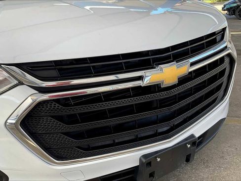 Used 2018 Chevrolet Traverse LS image 28