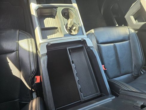 Used 2020 Ford F350 Lariat AWD/4WD image 30