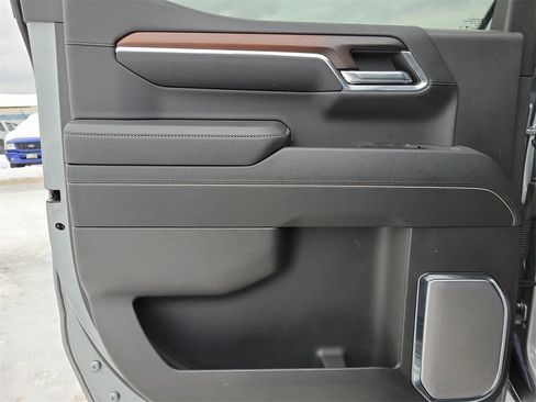 Used 2024 GMC Sierra 1500 Denali image 11