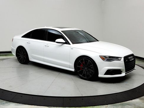 Used 2018 Audi S6 Prestige w/ S Sport Package image 3