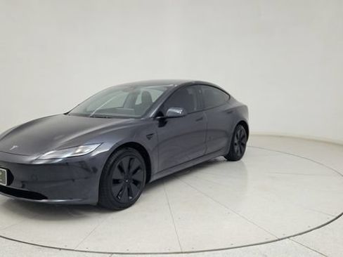 Used 2025 Tesla Model 3 RWD image 4
