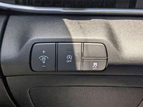 New 2026 Hyundai Elantra SE FWD image 21