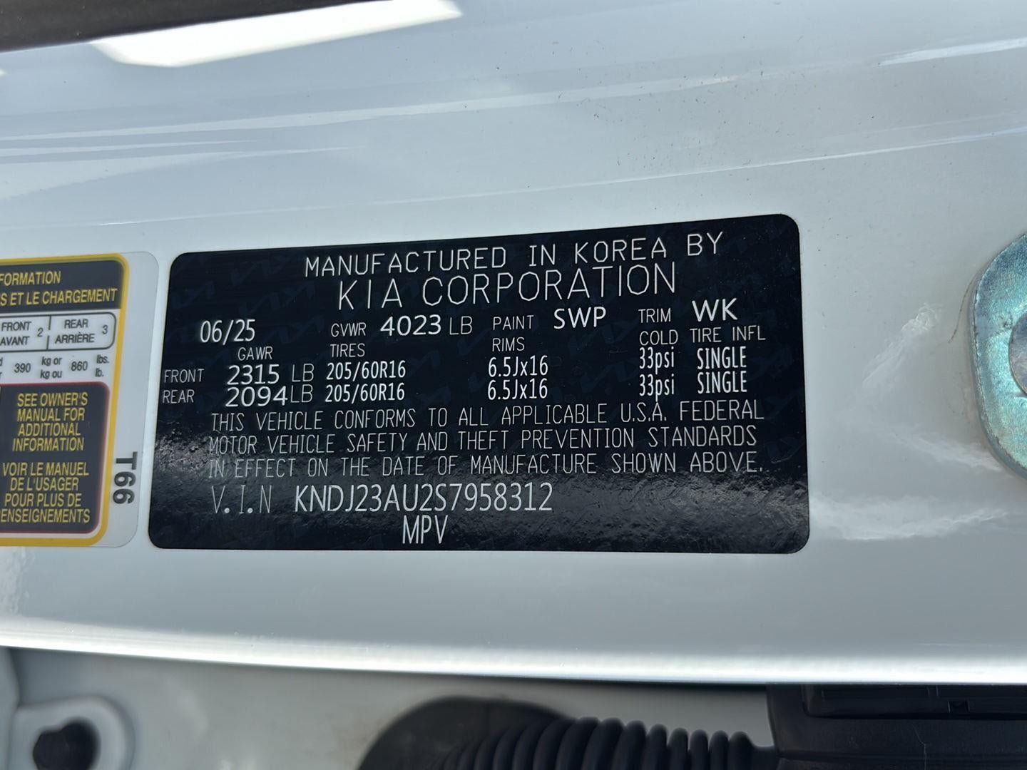 Certified 2025 Kia Soul LX FWD image 31