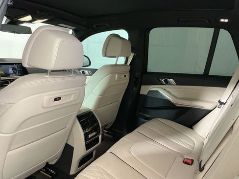 Certified 2022 BMW X5 xDrive40i w/ M Sport Package image 27