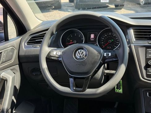 Used 2020 Volkswagen Tiguan S FWD image 11
