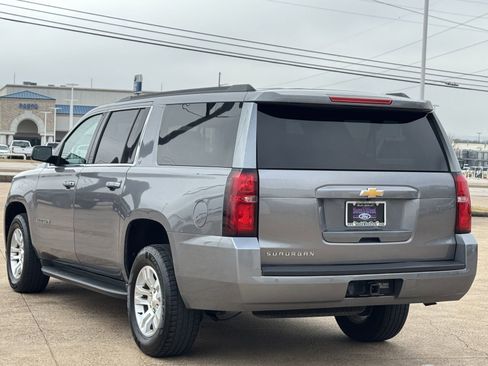Used 2020 Chevrolet Suburban LT image 6
