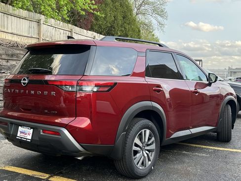 New 2026 Nissan Pathfinder SL AWD/4WD image 7
