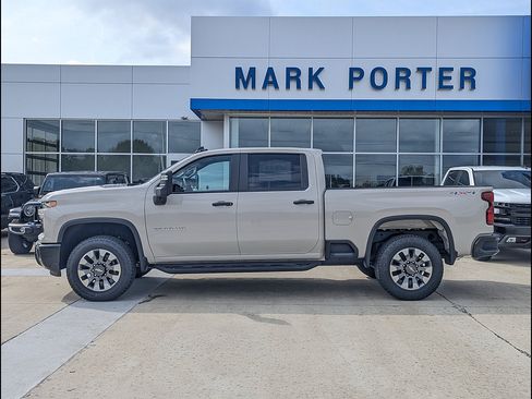 New 2026 Chevrolet Silverado 2500 Custom w/ Custom Convenience Package AWD/4WD image 9