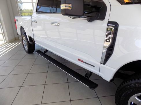 Used 2025 Ford F350 Lariat w/ Lariat Ultimate Package AWD/4WD image 46
