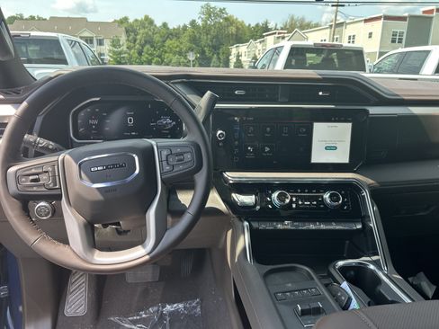 New 2026 GMC Sierra 3500 Denali w/ Denali Reserve Package AWD/4WD image 36