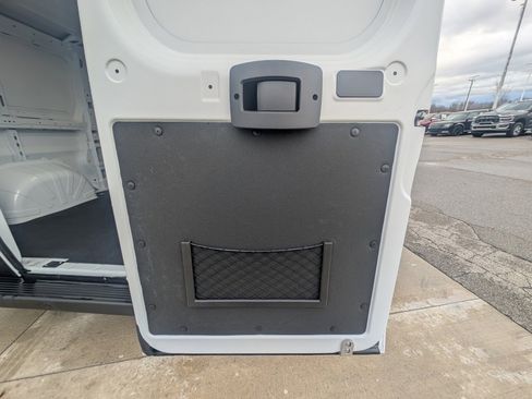 New 2026 RAM ProMaster 1500 w/ Quick Order Package 22G SLT image 13