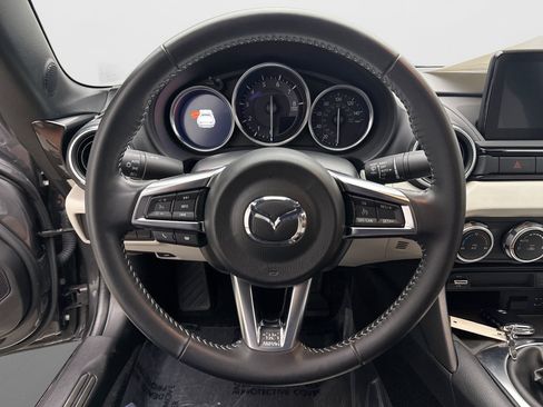 Used 2021 MAZDA MX-5 Miata RF Grand Touring RWD image 12