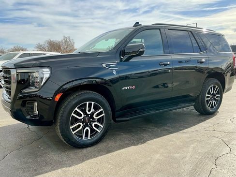 Used 2021 GMC Yukon AT4 w/ Rear Media and Nav Package image 7