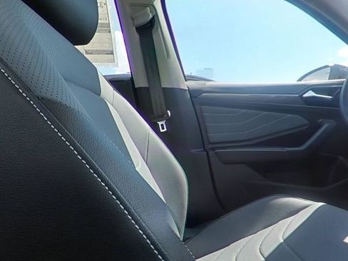 New 2025 Volkswagen Jetta SEL image 29