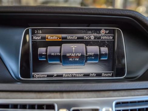 Used 2016 Mercedes-Benz E 350 Sedan w/ Premium Package image 19