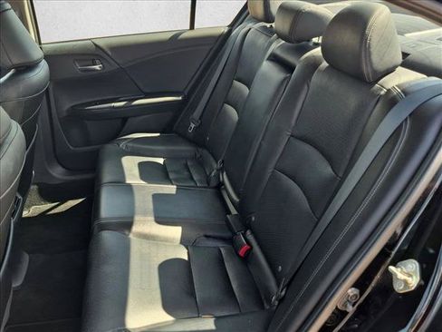 Used 2015 Honda Accord EX-L image 17