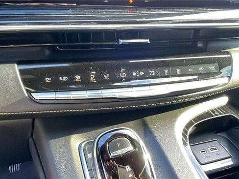 Used 2021 Cadillac Escalade Sport w/ Driver Assist Tech Package image 20