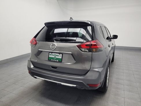 Used 2018 Nissan Rogue S FWD image 7