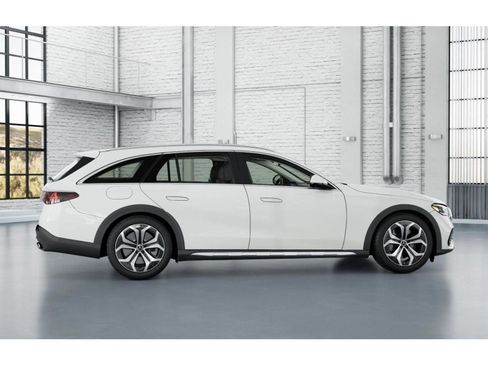 New 2026 Mercedes-Benz E 450 4MATIC All-Terrain Wagon image 17