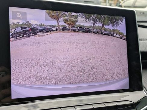 New 2026 Jeep Compass Latitude image 18