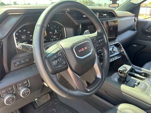 Used 2026 GMC Sierra 1500 AT4 w/ AT4 Premium Package AWD/4WD image 17