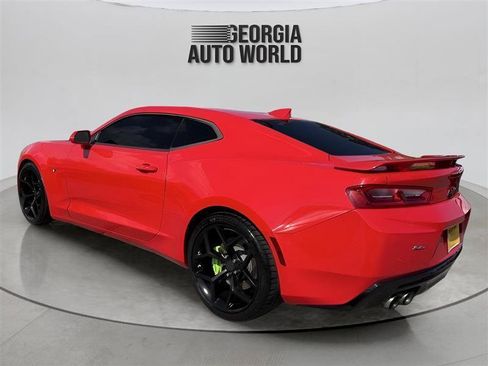 Used 2016 Chevrolet Camaro SS RWD image 12