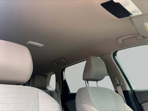 Used 2023 Nissan Rogue SV FWD image 14
