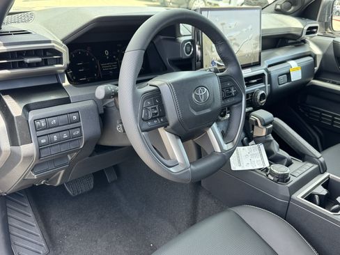 New 2026 Toyota 4Runner Limited AWD/4WD image 16