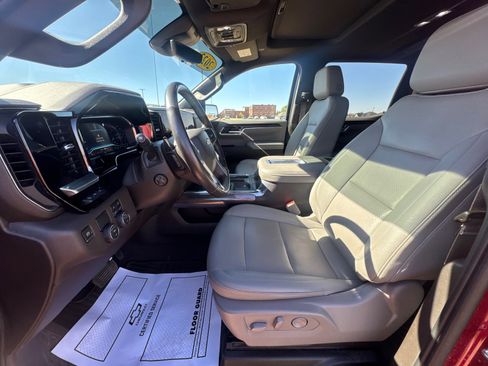 Used 2022 Chevrolet Silverado 1500 LTZ w/ LTZ Premium Package image 9