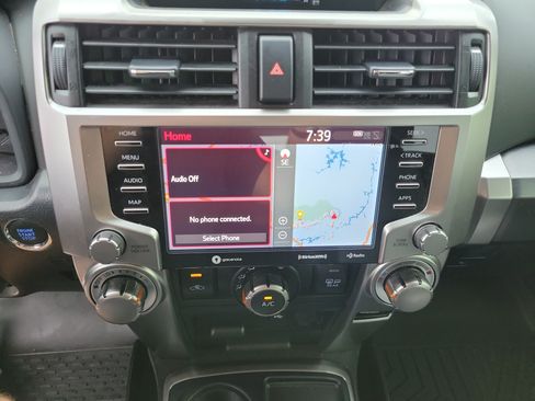 Used 2023 Toyota 4Runner SR5 Premium w/ Moonroof Package RWD image 15
