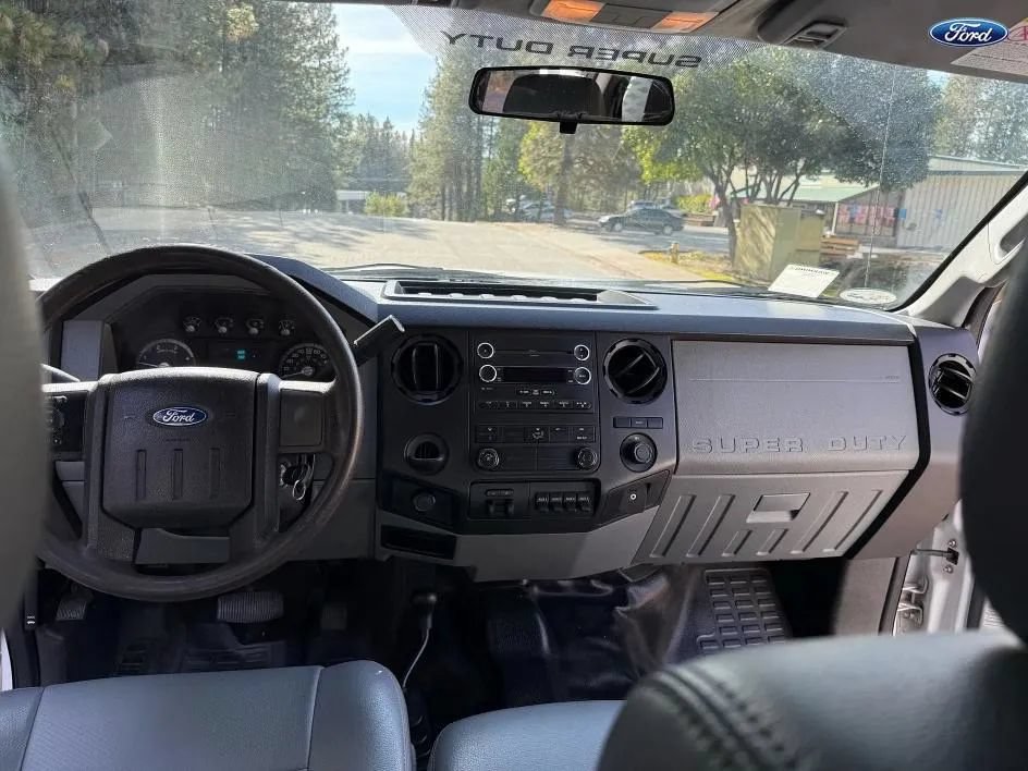 Used 2013 Ford F550 4x4 Crew Cab Super Duty w/ Payload Upgrade Pkg image 15