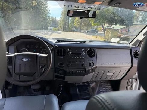 Used 2013 Ford F550 4x4 Crew Cab Super Duty w/ Payload Upgrade Pkg image 15