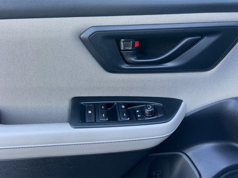 Used 2025 Subaru Forester image 13