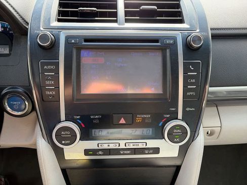 Used 2012 Toyota Camry XLE w/ Convenience Pkg FWD image 18