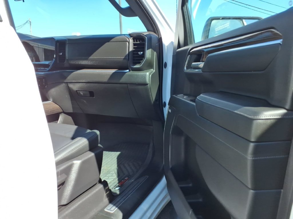 Used 2024 Chevrolet Silverado 1500 RST w/ Convenience Package II AWD/4WD image 22