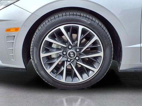 Used 2023 Hyundai Sonata Limited image 11