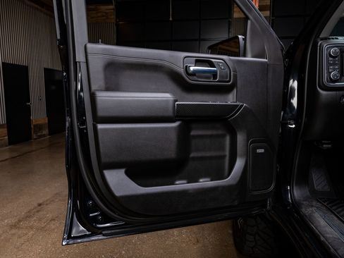 Used 2019 Chevrolet Silverado 1500 RST w/ All-Star Edition image 32