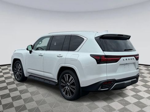 Used 2026 Lexus LX 700h Luxury AWD/4WD image 4