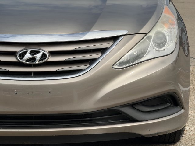 Used 2014 Hyundai Sonata GLS w/ Popular Equipment Group 2 FWD image 8