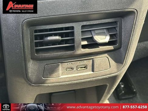 Used 2024 Chevrolet Colorado Z71 w/ Z71 Convenience Package 2 AWD/4WD image 16