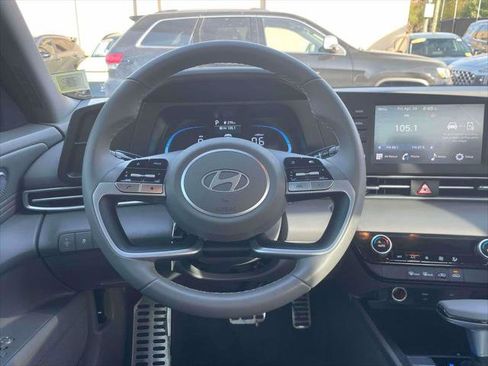 Certified 2025 Hyundai Elantra Sport FWD image 12