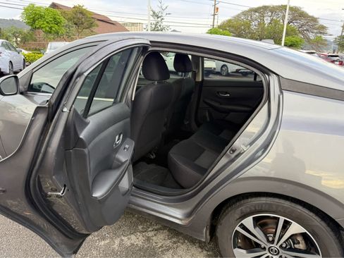 Used 2020 Nissan Sentra SV image 9