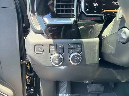 New 2026 GMC Sierra 1500 SLT w/ SLT Premium Plus Package AWD/4WD image 30
