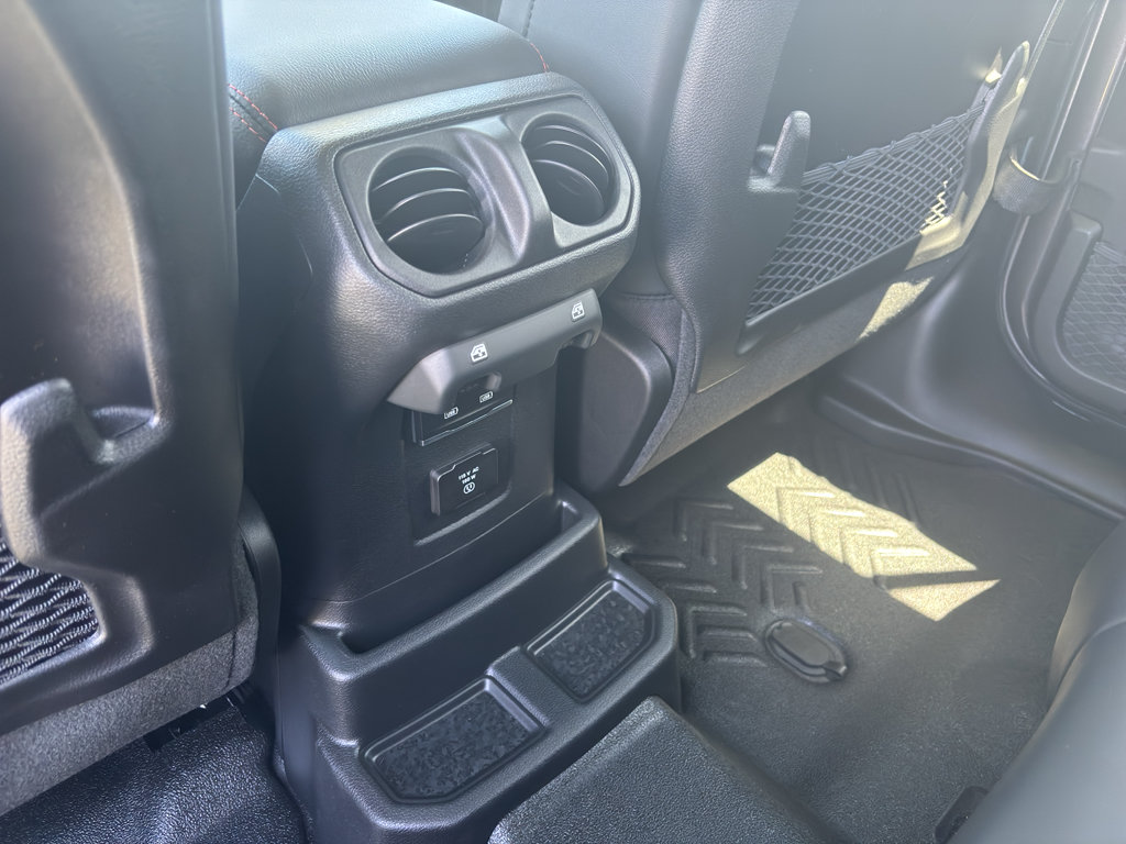 New 2026 Jeep Wrangler Unlimited Rubicon AWD/4WD image 15