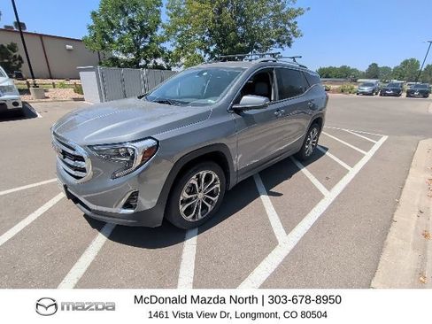 Used 2018 GMC Terrain SLT w/ Preferred Package AWD/4WD image 1