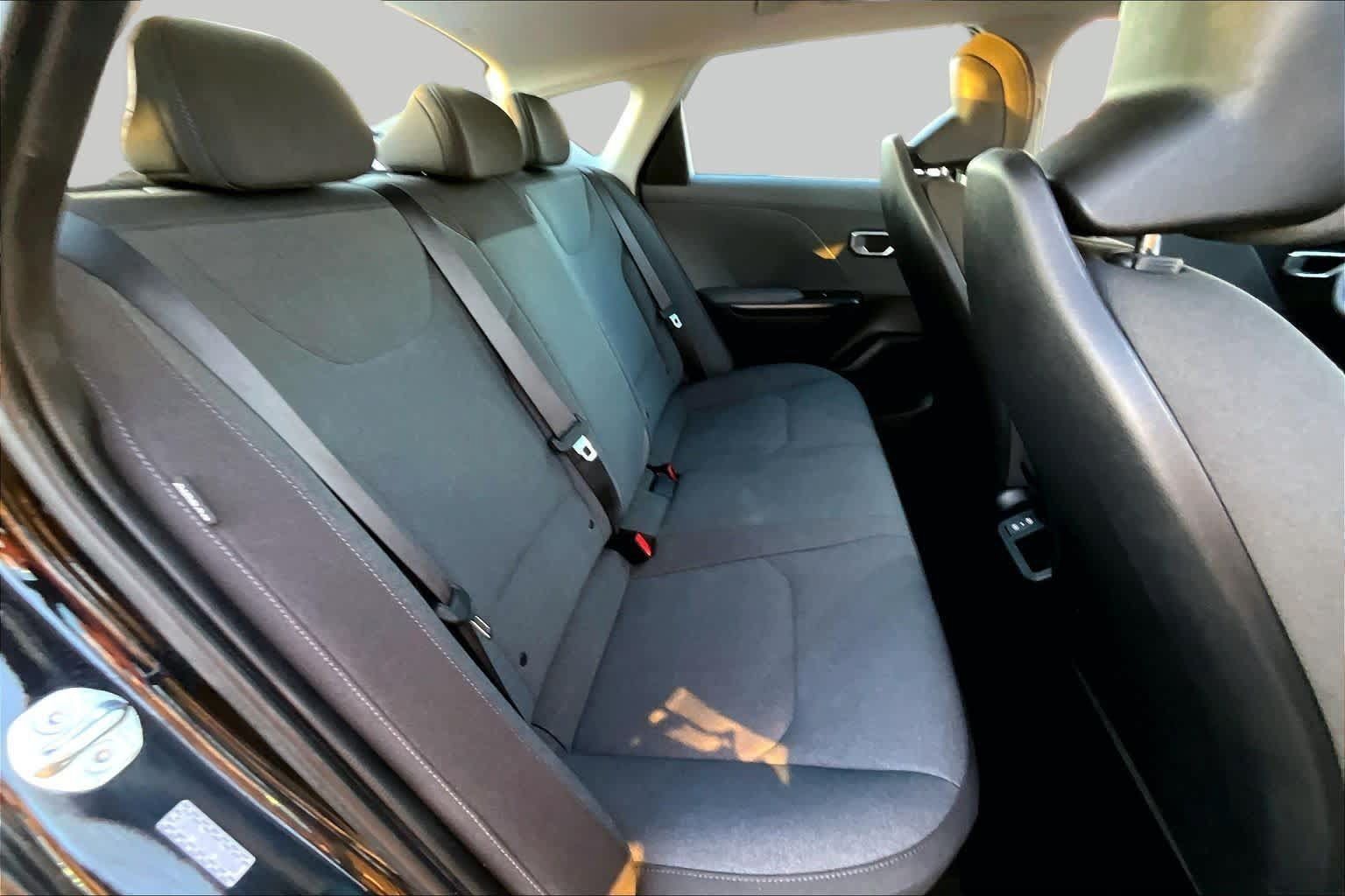 Used 2025 Kia K4 FWD image 20