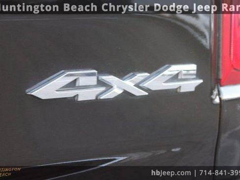 Used 2024 RAM 1500 Laramie image 8